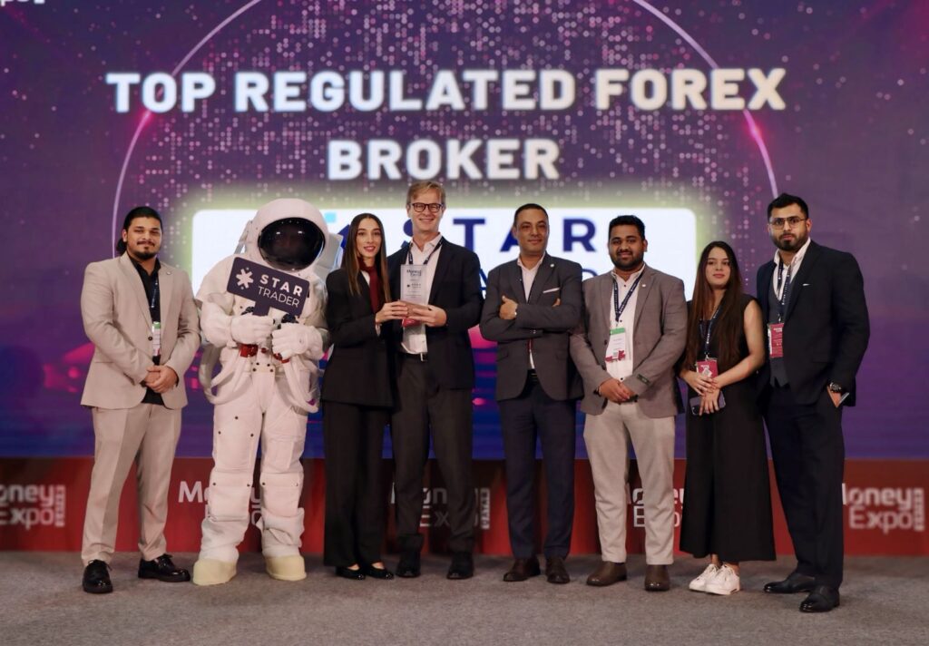 STARTRADER Team winning the Top Regulated Forex Broker Award